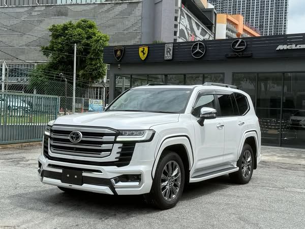 Toyota Land Cruiser • 2023 • 59,000 km 1
