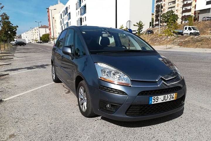 Citroën C4 • 2010 • 200,000 km 1