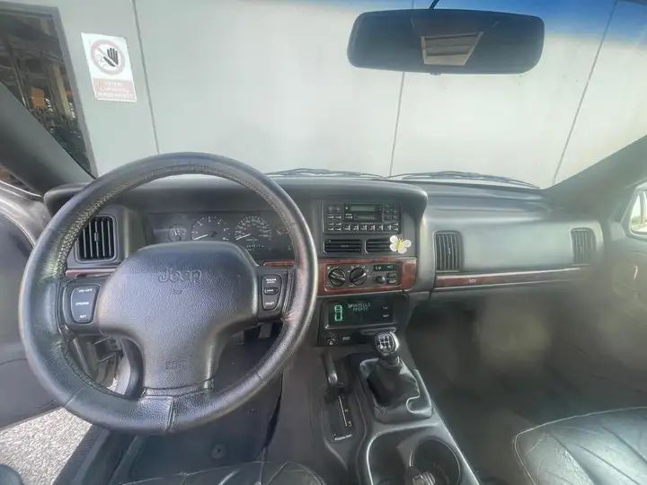 Jeep Grand Cherokee • 1998 • 254,000 km 7