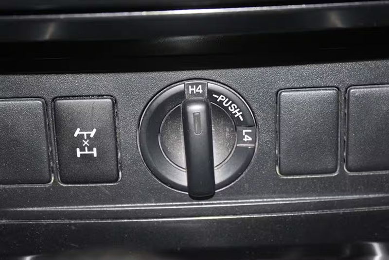 Toyota Land Cruiser • 2017 • 74,991 km 15