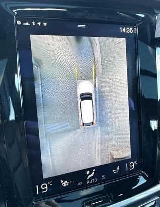 Volvo V90 • 2016 • 119,000 km 3