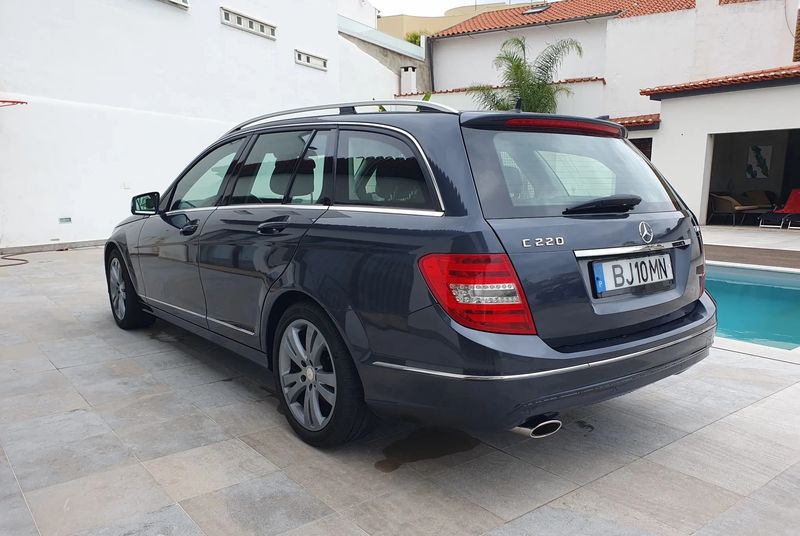 Mercedes-Benz C • 2014 • 222,000 km 3