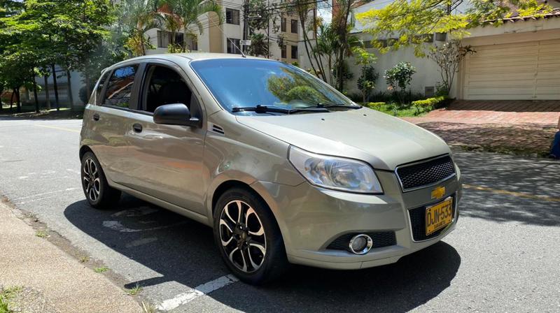 Chevrolet Aveo • 2012 • 84,000 km 10