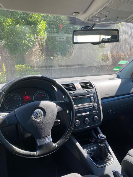 Volkswagen Golf • 2006 • 197,000 km 6