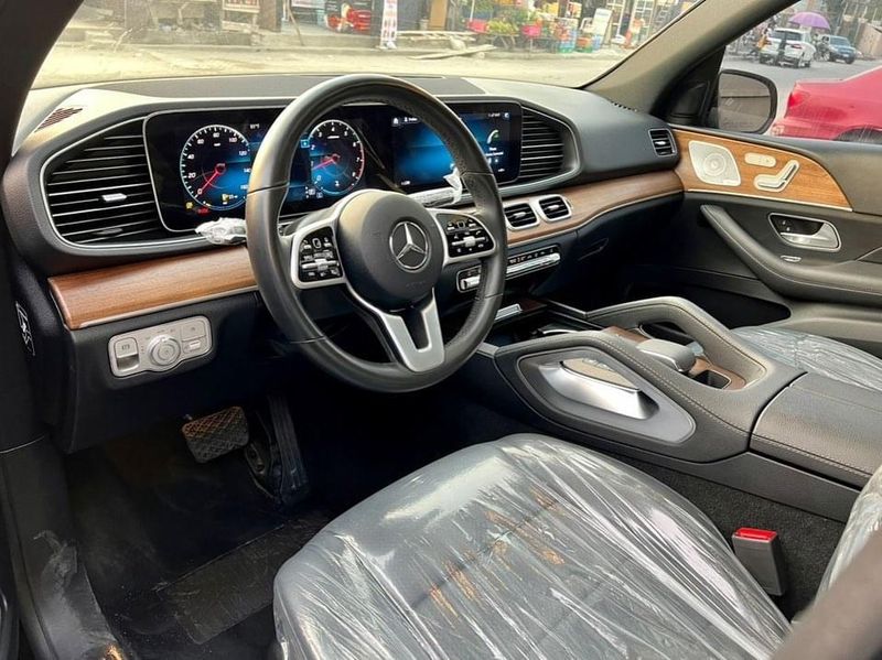 Mercedes-Benz GLE-Class Coupe • 2018 • 2 km 4
