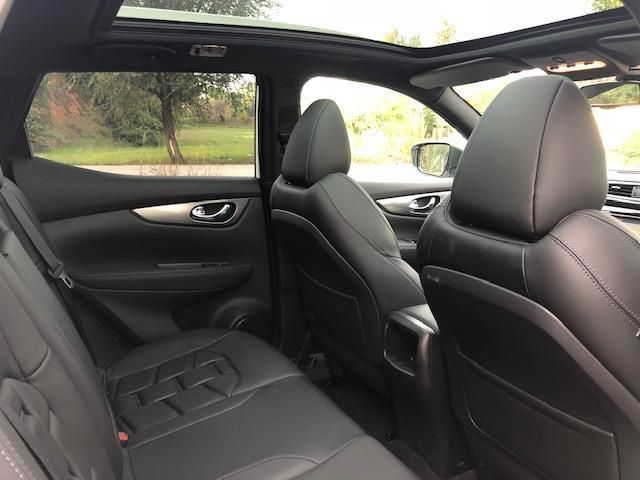 Nissan Qashqai • 2017 • 93,500 km 11