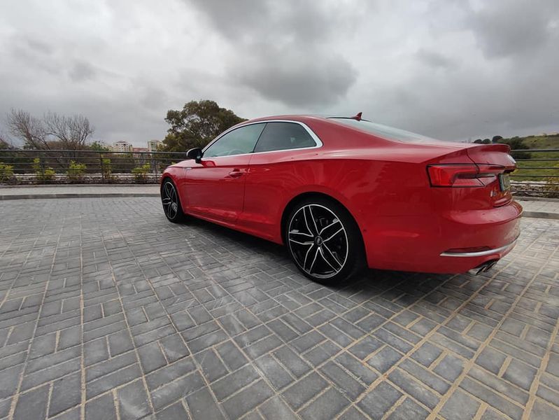 Audi A5 • 2017 • 90,000 km 8