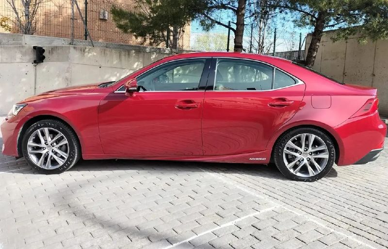 Lexus IS • 2020 • 89,000 km 6