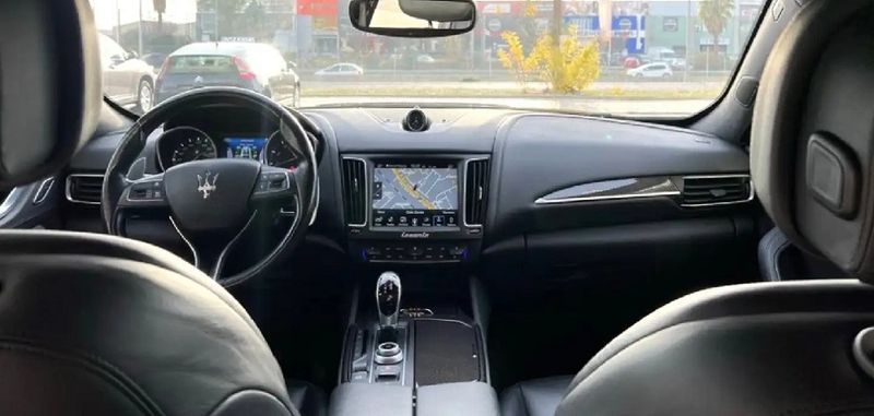 Maserati Levante • 2016 • 127,278 km 11