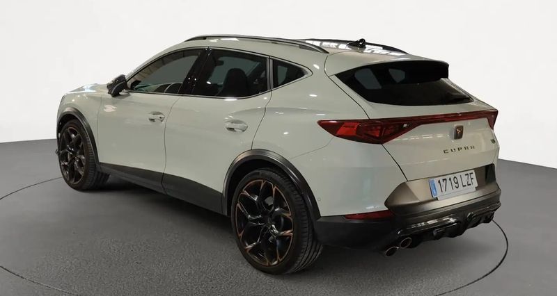 Seat Leon • 2022 • 71,558 km 3