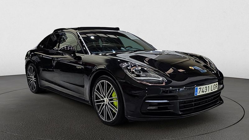 Porsche Panamera • 2019 • 127,946 km 4