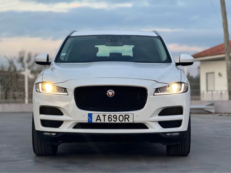 Jaguar F-Pace • 2017 • 180,000 km 2