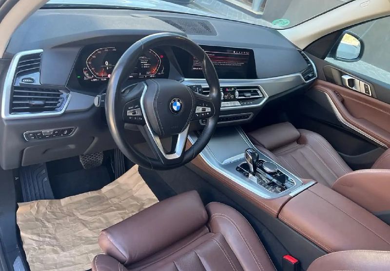 BMW X5 • 2019 • 68,000 km 9