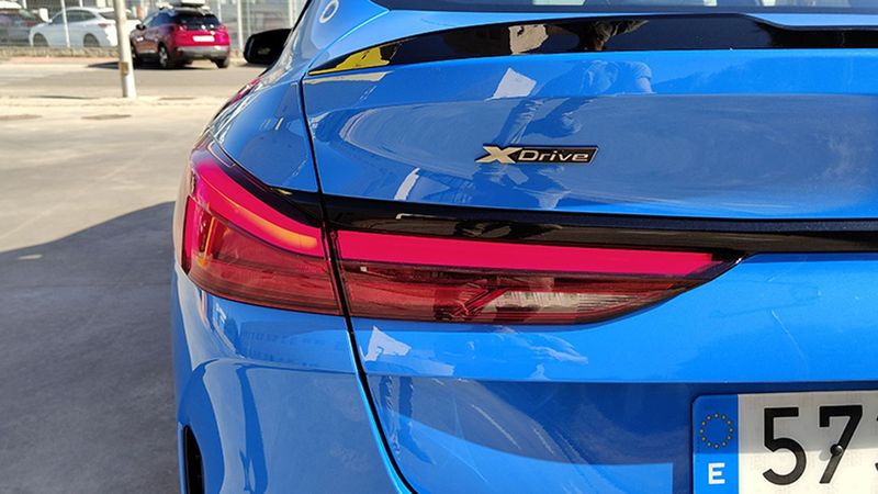 BMW 2 Series • 2020 • 70,235 km 12