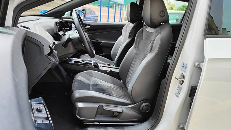 Volkswagen ID.4 • 2022 • 33,553 km 7