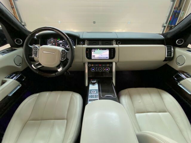 Land Rover Range Rover • 2016 • 131,114 km 10