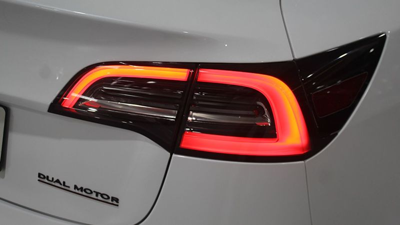 Tesla Model 3 • 2021 • 44,978 km 14