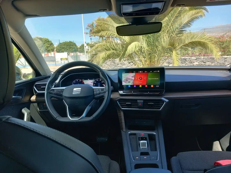 Seat Leon • 2021 • 35,200 km 9