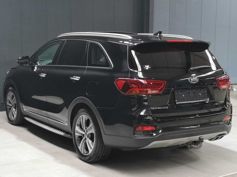Kia Sorento • 2019 • 45,890 km 3