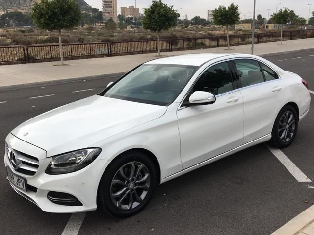 Mercedes-Benz C • 2015 • 40,000 km 10