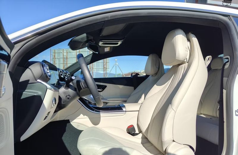 Mercedes-Benz C-Class • 2024 • 12,553 km 8