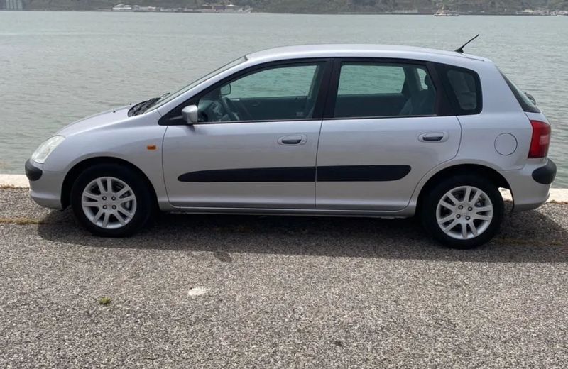Honda Civic • 2002 • 172,000 km 1
