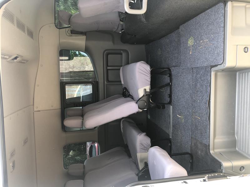 Nissan NV400 • 2017 • 60,000 km 8