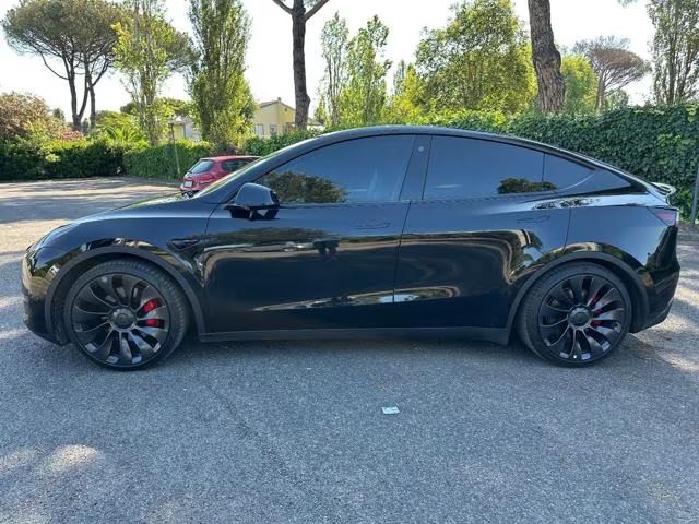 Tesla Model Y • 2023 • 59,000 km 2