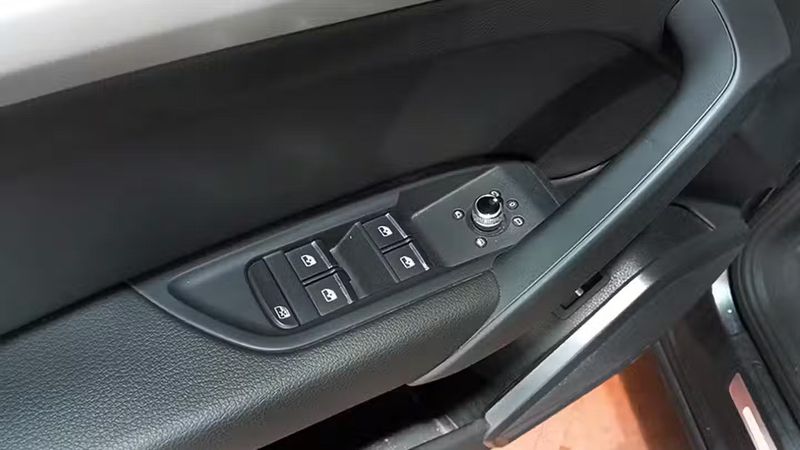 Audi Q5 • 2023 • 40,795 km 16