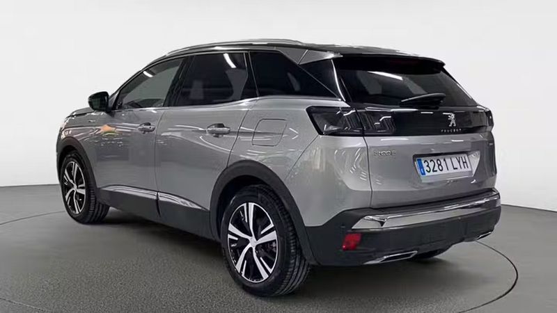 Peugeot 3008 • 2022 • 13,601 km 5