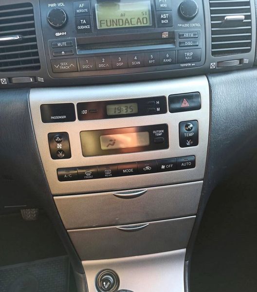 Toyota Corolla • 2005 • 249,999 km 2