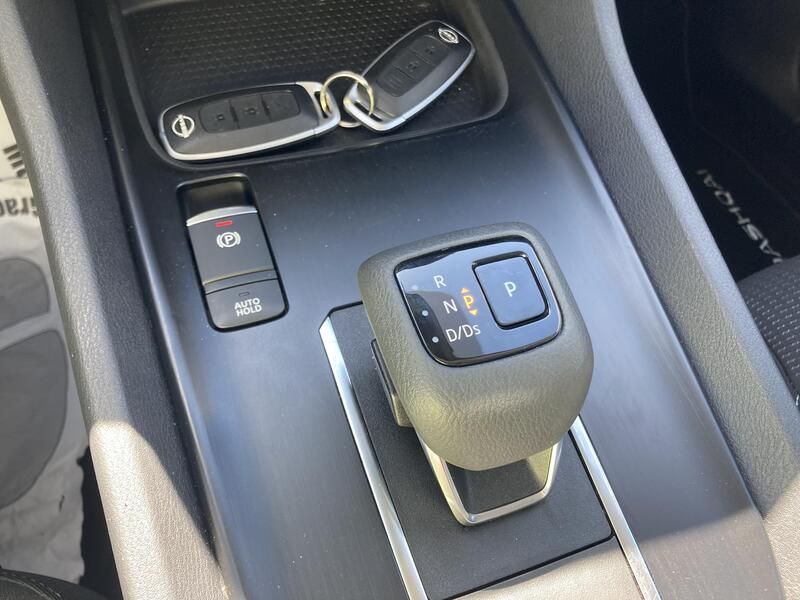 Nissan Qashqai • 2023 • 21,557 km 40