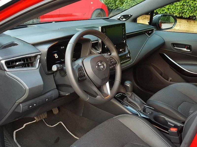 Toyota Corolla Hybrid • 2019 • 79,000 km 8