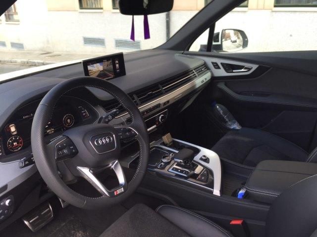 Audi Q7 • 2016 • 140,000 km 6