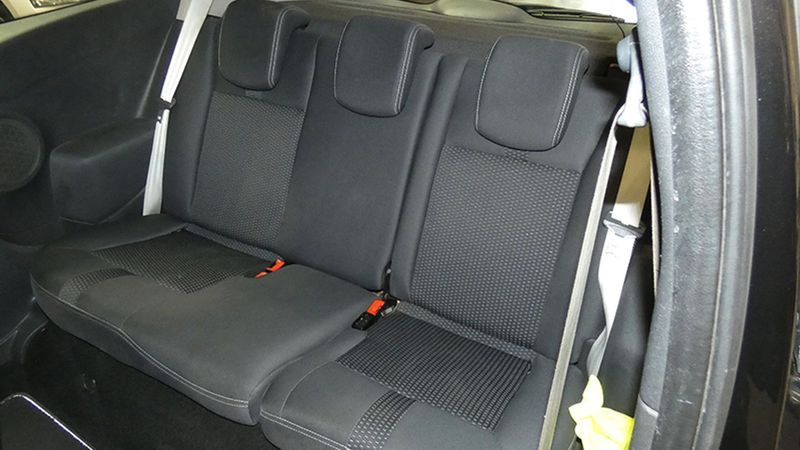 Renault Clio • 2007 • 128,145 km 4