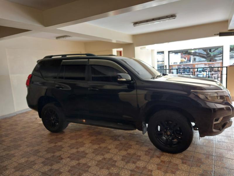 Toyota Land Cruiser • 2014 • 60,000 km 7