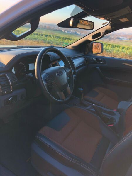 Ford Ranger • 2018 • 30,468 km 3