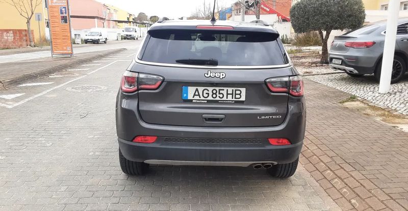 Jeep Compass • 2021 • 9,804 km 1