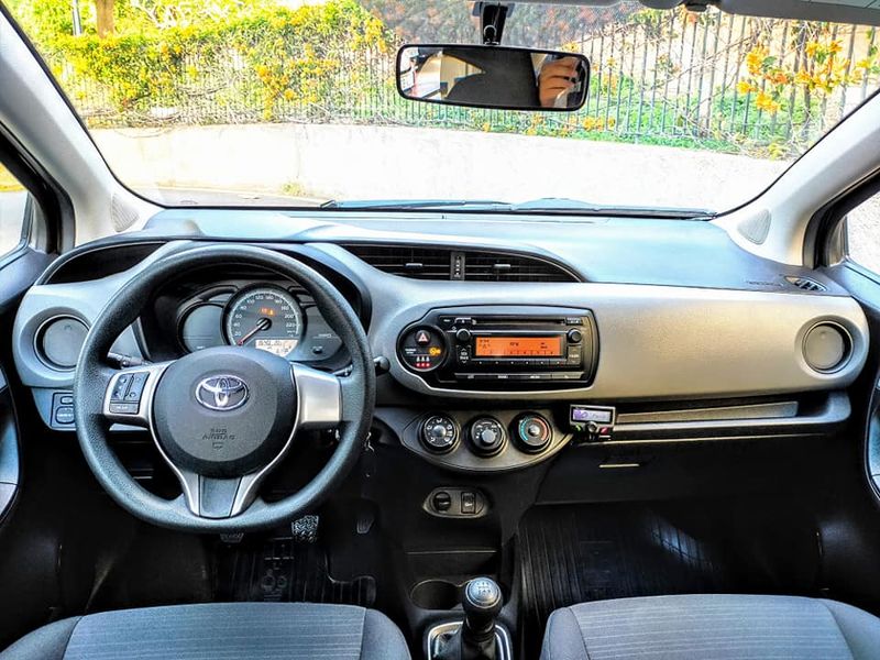 Toyota Yaris • 2015 • 85,000 km 8