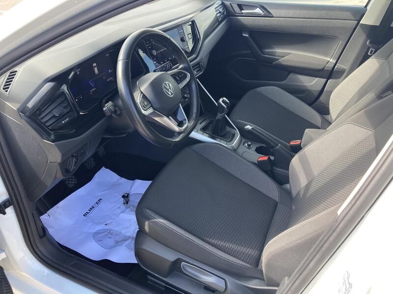 Volkswagen Polo • 2022 • 24,689 km 24