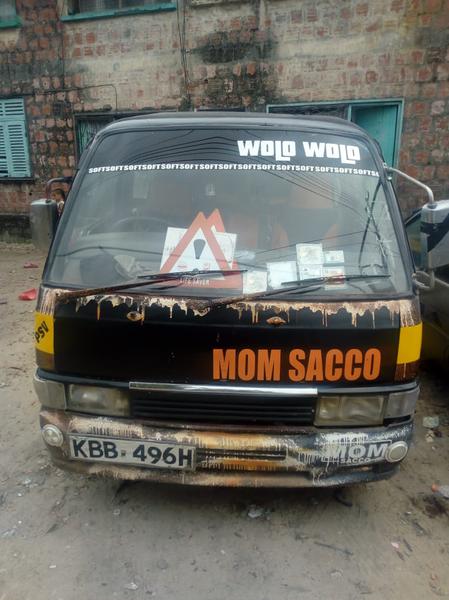 Nissan 370z • 2010 • 90,000 km 2