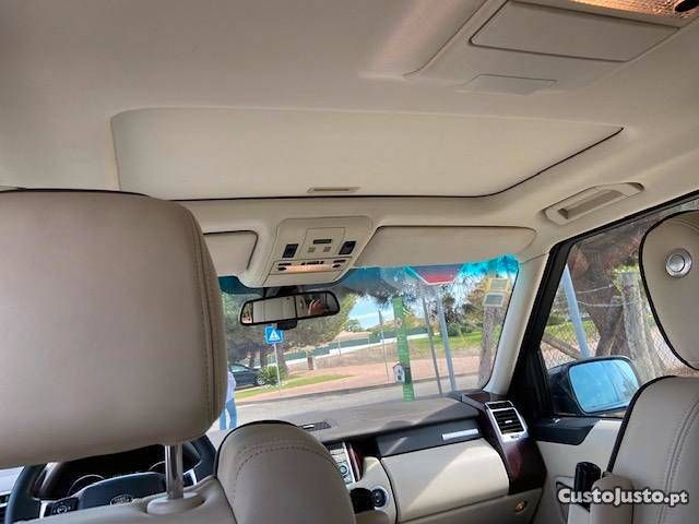 Land Rover Range Rover • 2010 • 140,000 km 9