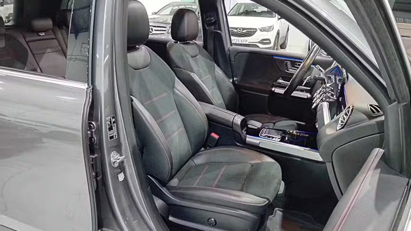 Mercedes-Benz GLB-Class • 2020 • 102,989 km 2