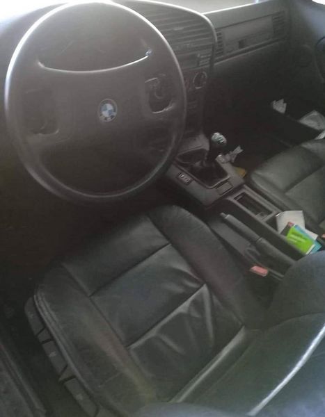 BMW 3 Series • 1993 • 399,999 km 3