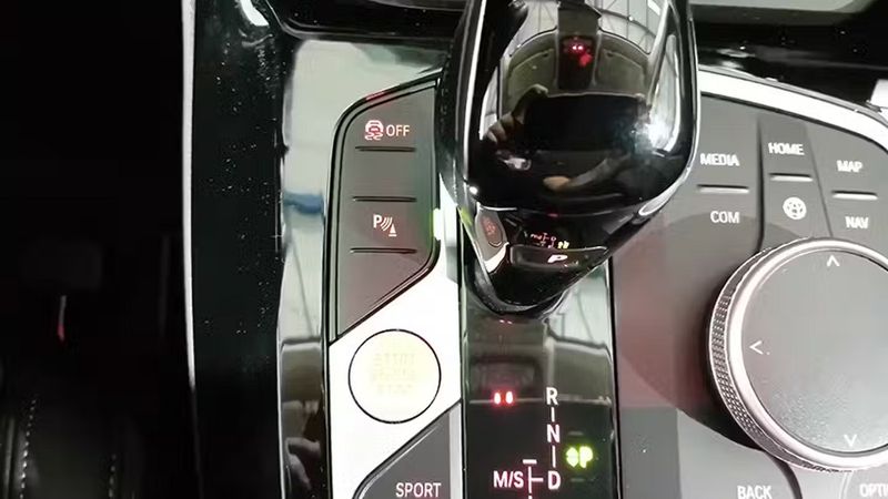 BMW X4 • 2023 • 27,599 km 6