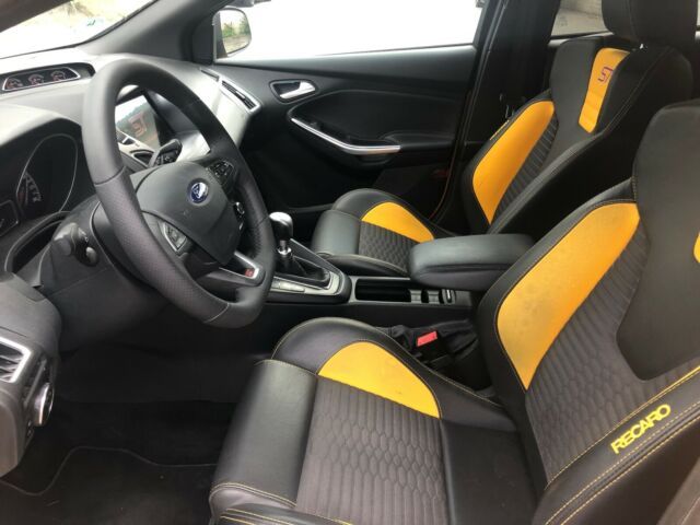 Ford Focus • 2017 • 85,000 km 10