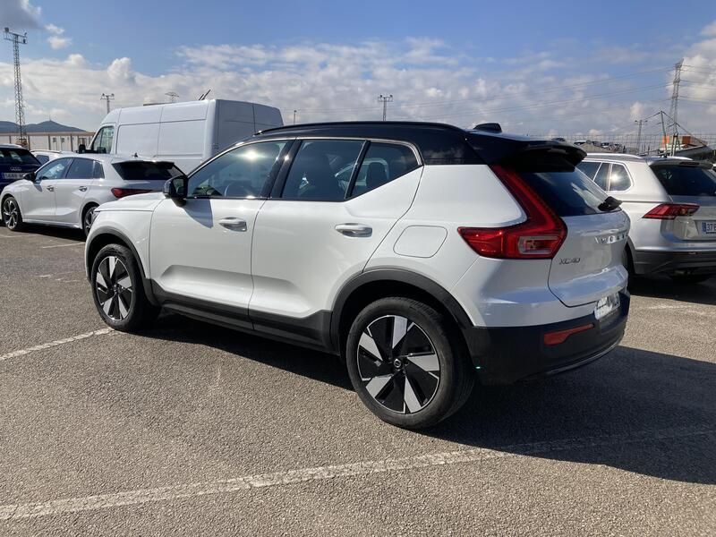 Volvo XC40 • 2023 • 16,708 km 3