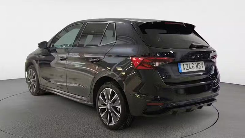 Škoda Fabia • 2022 • 67,247 km 3