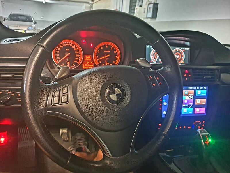 BMW 328i • 2006 • 127,000 km 8