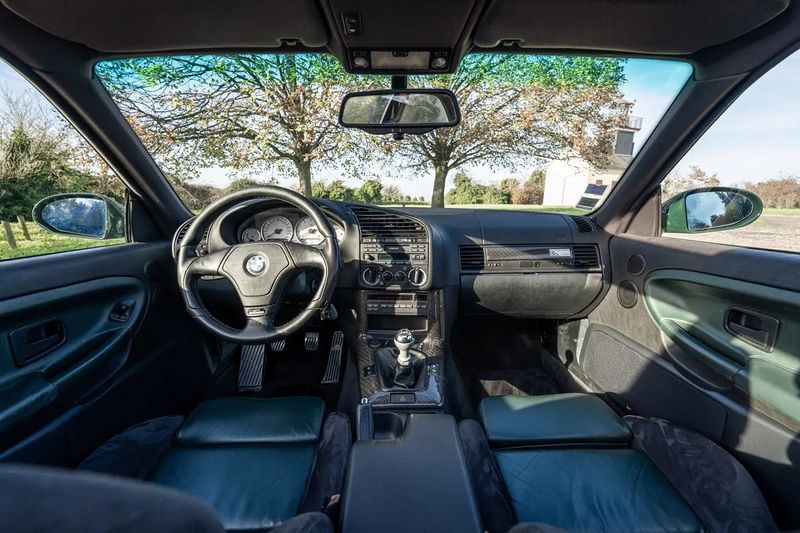 BMW 3 Series • 1995 • 134,000 km 3